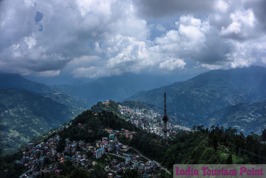 Gangtok Tourism : Dalhousie Hill Station Tour in the State of Sikkim, India