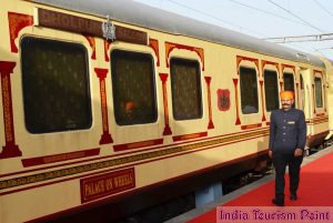 India Luxury Train Tourism Pic